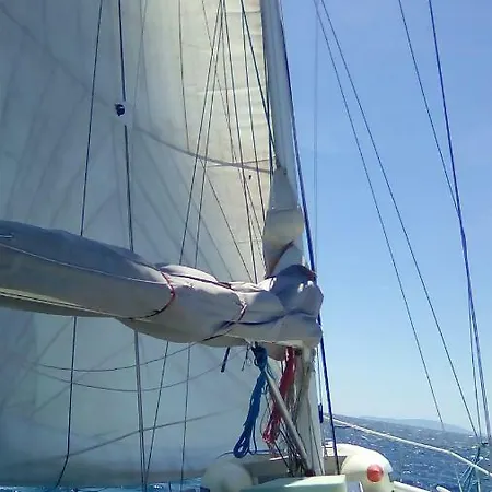 Botel Mobysail *